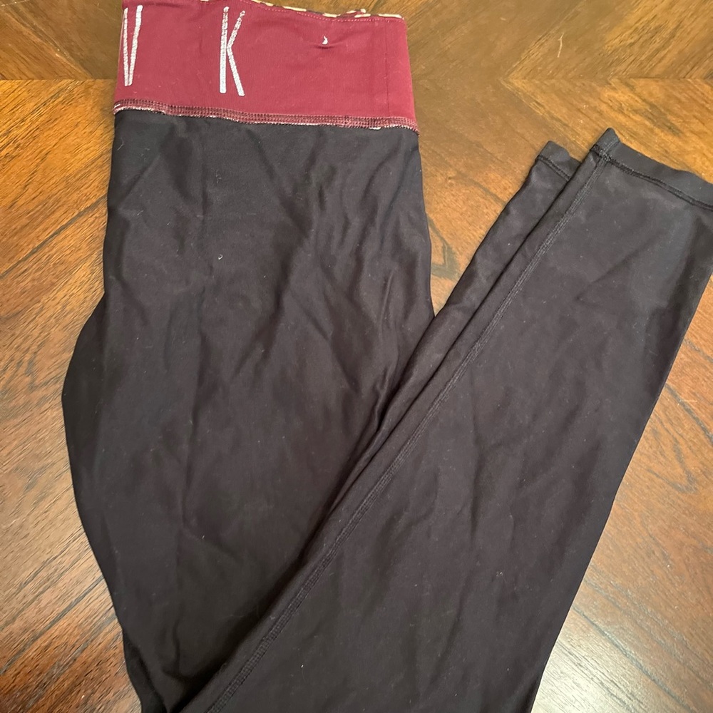 Size M PINK full length reversible leggings gently worn